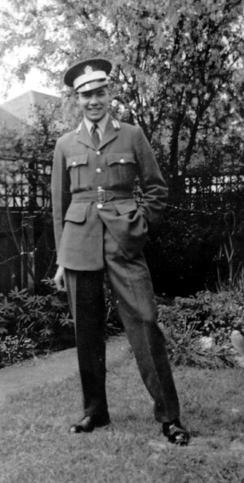 1949-Dad in Air Crew Uniform